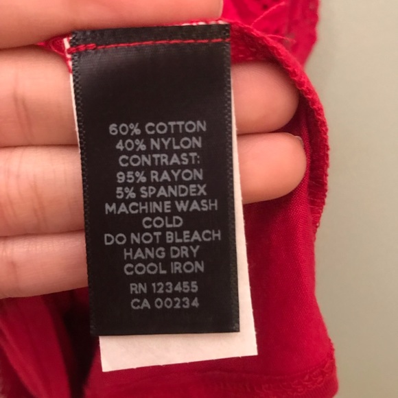 Design Lab Red Top - Picture 5 of 6